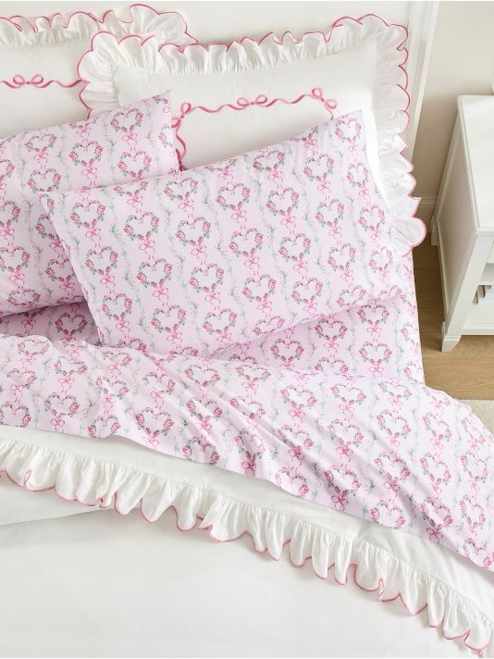 LoveShackFancy Organic Floral Heart Sheet Set, Full, Pink Multi